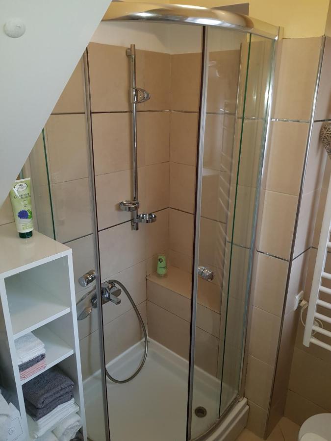 Apartment And Room Marija Đảo Krk Ngoại thất bức ảnh