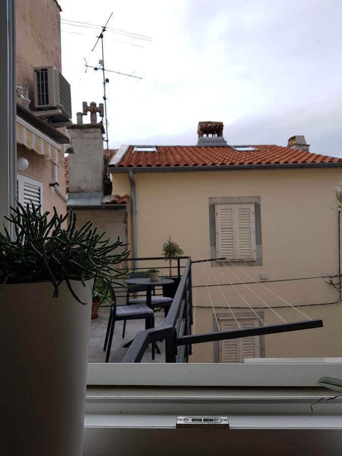 Apartment And Room Marija Đảo Krk Ngoại thất bức ảnh