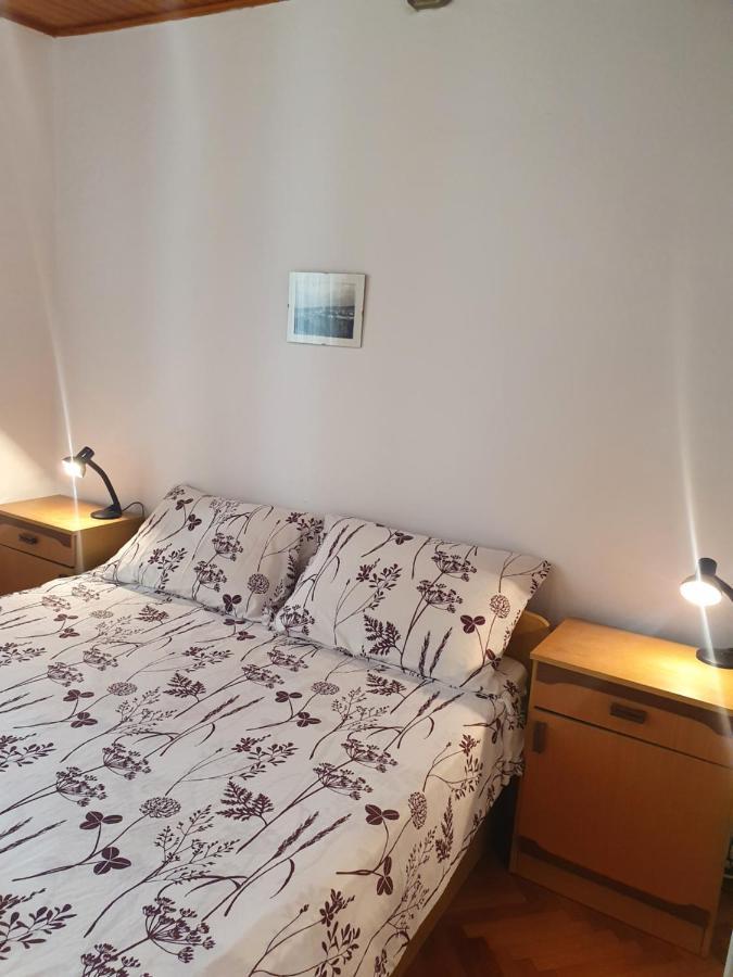 Apartment And Room Marija Đảo Krk Ngoại thất bức ảnh