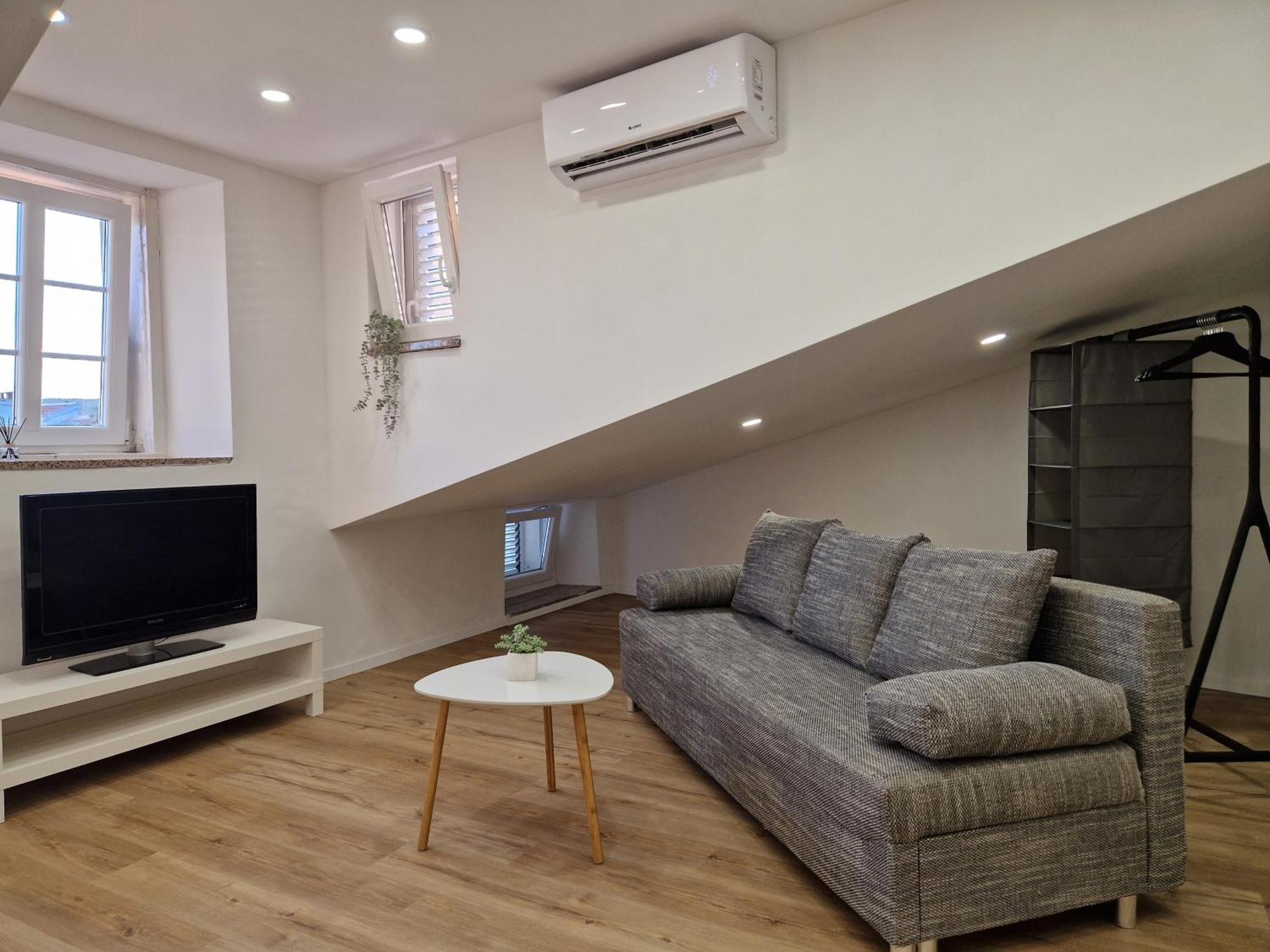 Apartment And Room Marija Đảo Krk Ngoại thất bức ảnh